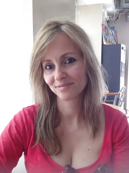 Lauren, 49 ans — Cougar au téléphone